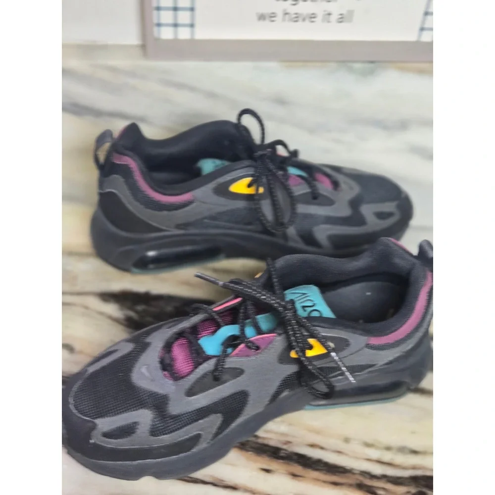 Nike Air Max 200 Black Anthracite‎ Bordeaux Teal AT6175-001 Womens 8.5 Sneakers